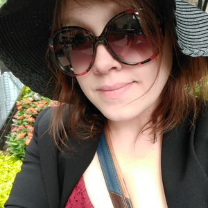 Meet your Posher, Rebecca